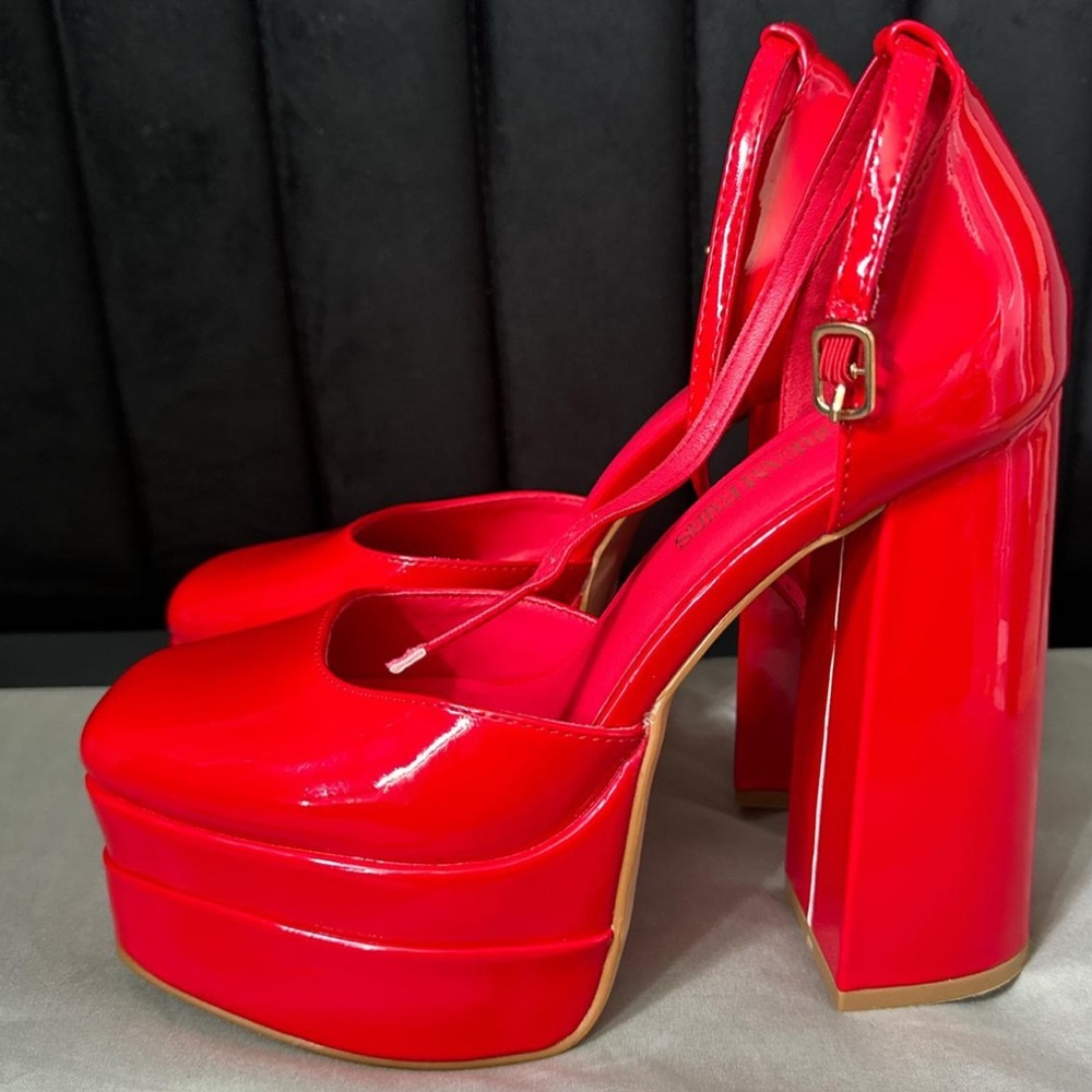 Lipstick red chunky boots